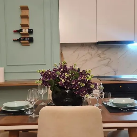Apartment Tam Serviced Komuna E Parisit District