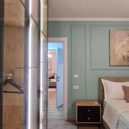 Apartment Tam Serviced Komuna E Parisit District